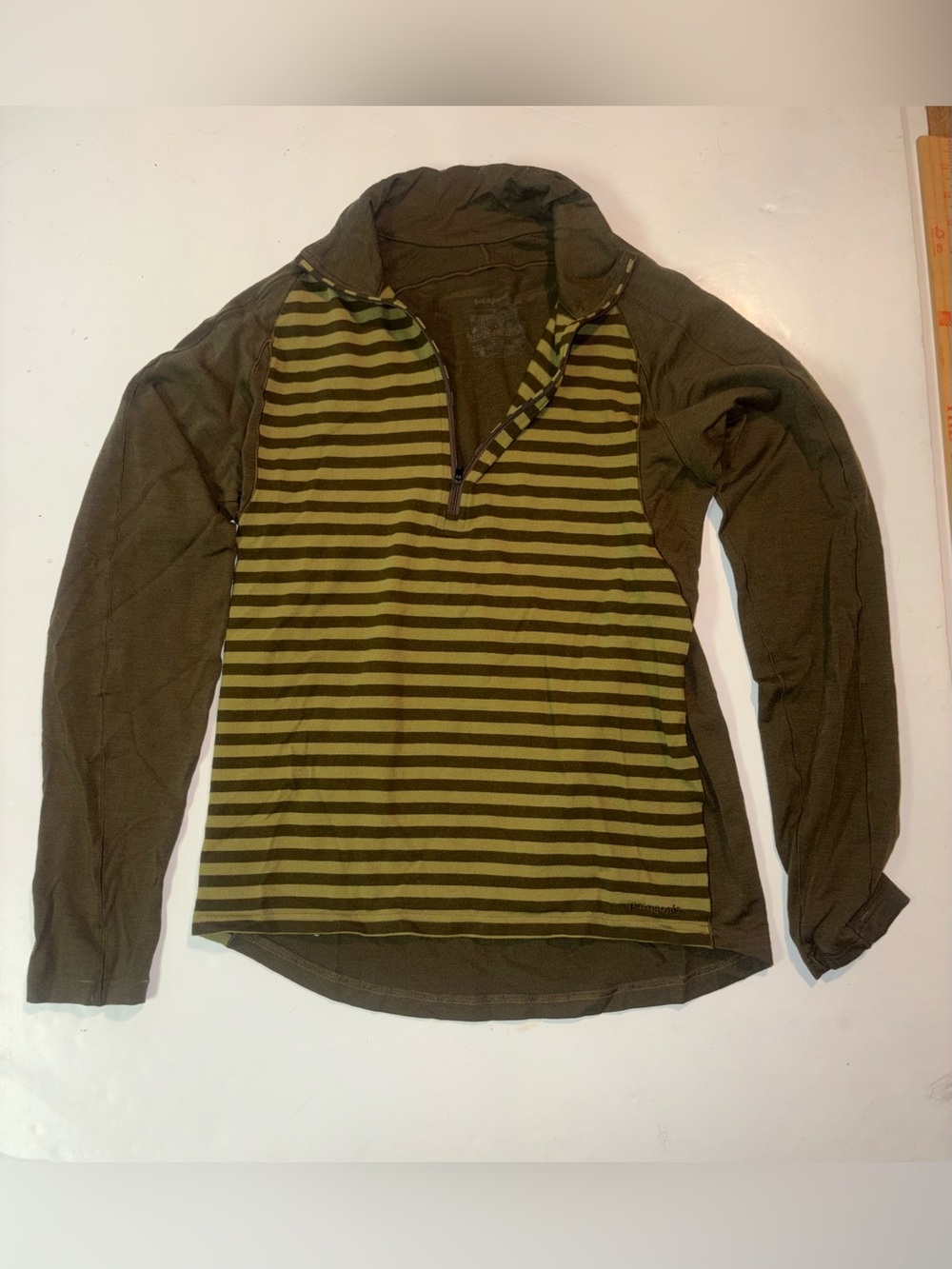 Vintage Green Stripped Patagonia Midweight 1/4 Zip Pullover Mens Size S/M.